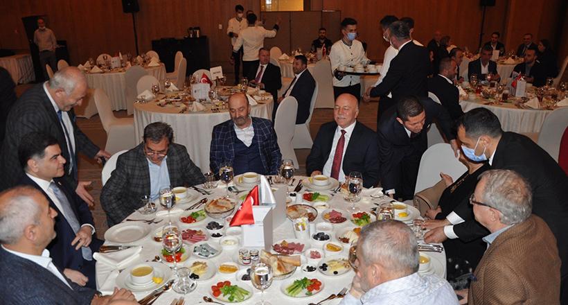 İstanbul’da İftar Buluşması