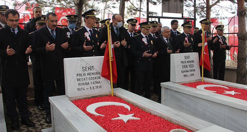 Şehitler Anıldı