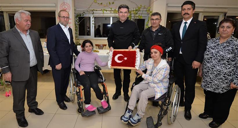 Vali Memiş İftar Yemeğine Katıldı