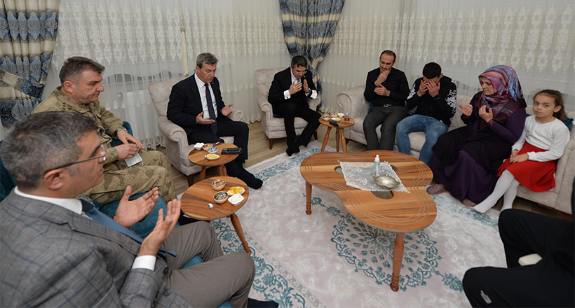 Şehit Ailesine Konuk Oldu