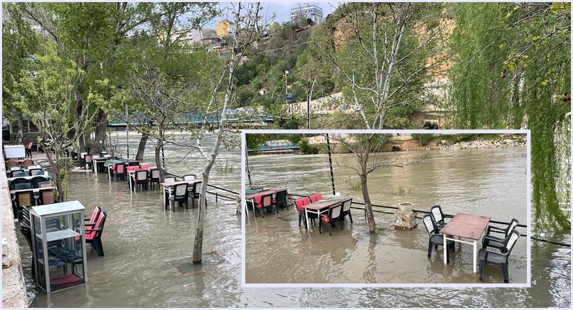 Munzur Çayı Taştı