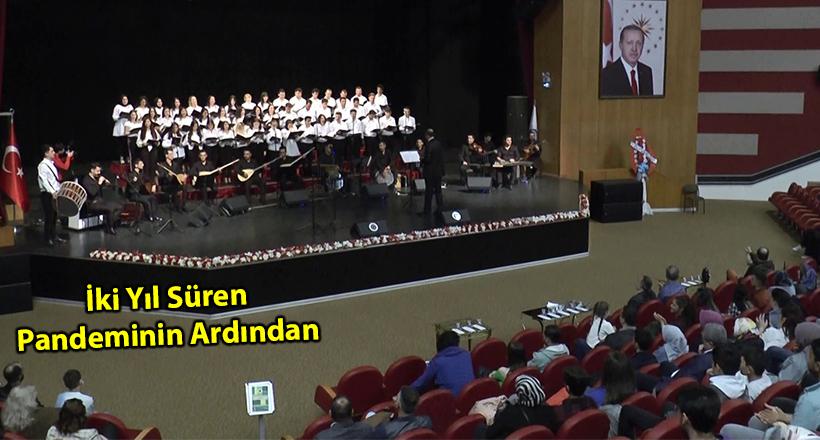 Sazlı Sözlü Mezuniyet Coşkusu