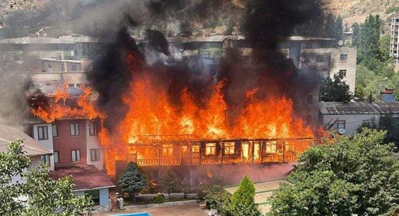 Yusufeli'nde Korkutan Yangın