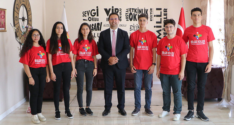 Bilge Koleji Öğrencilerinin Büyük Başarısı