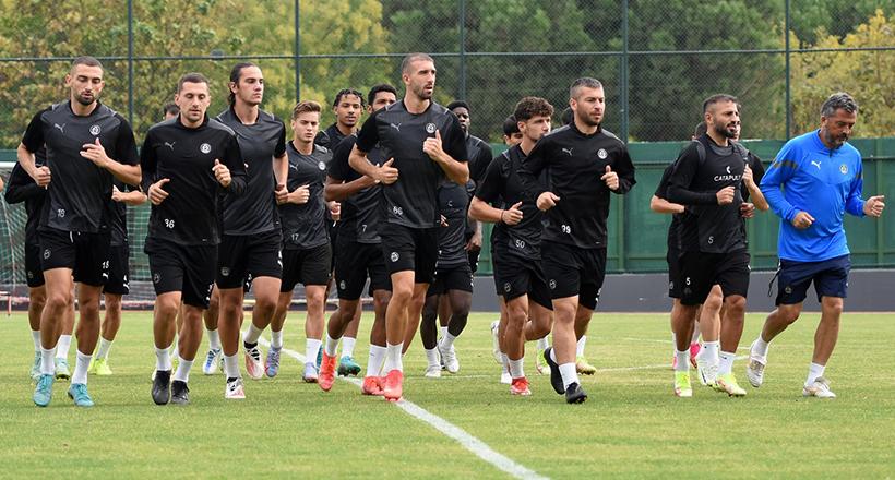 Tarzan Ege Derbisine Bileniyor