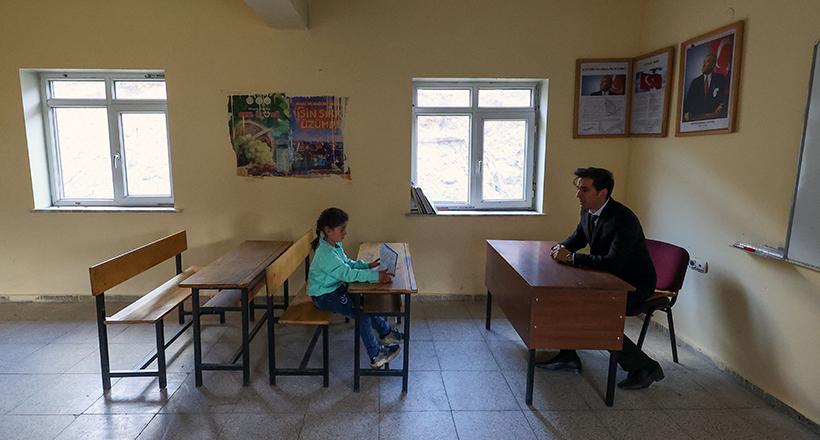 Bir Kişi İçin Okul Açıldı