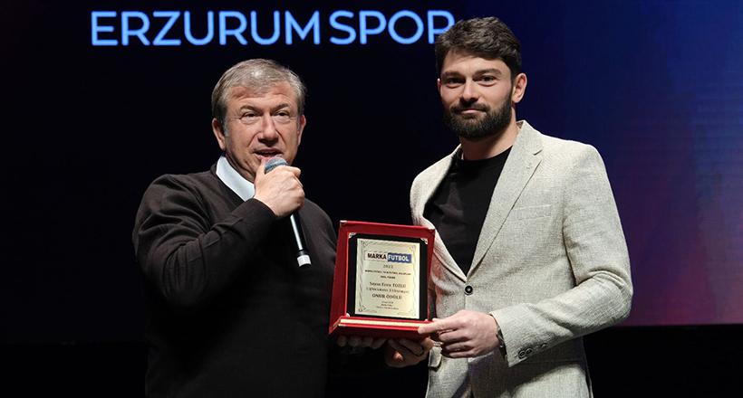 En kral ödül!