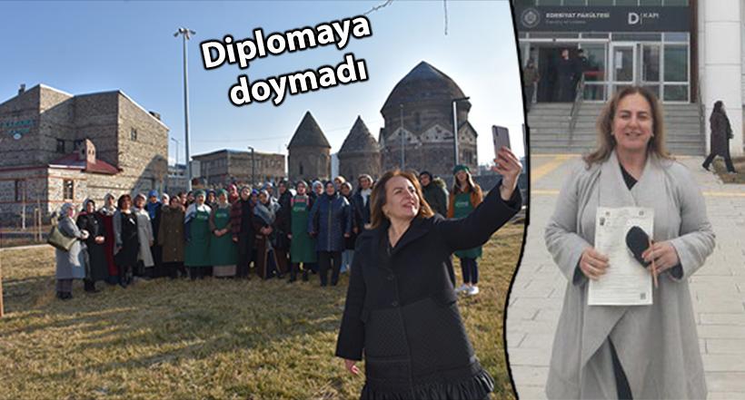 5’inci üniversiteyi okuyor