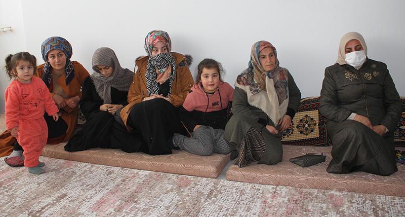 Hakkarililer de evlerini depremzedelere açtı