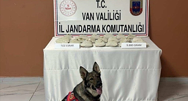 9 kilo 880 gram esrar ele geçirildi