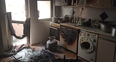 Apartman dairesi kül oldu!