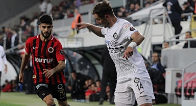 Ateş hattında sessizlik