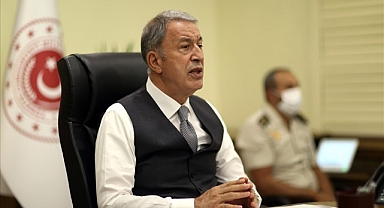 Bakan Akar'dan saldırılara sert tepki