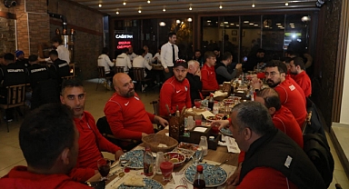 Cağ kebaplar Tahtacı’dan