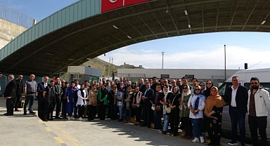  Davullu-zurnalı karşılama...