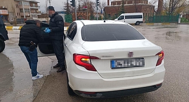 Değişik suçlardan aranıyorlardı, yakalandılar!