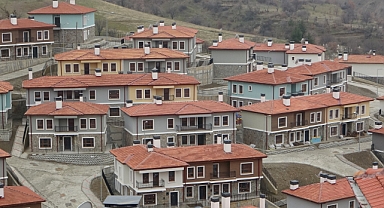 Deprem vurmuştu, izler siliniyor