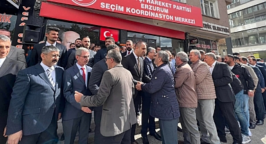 Erzurum MHP'de bayramlaşma töreni