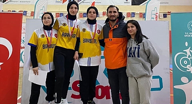 Genç kızlar bilek güreşinde Türkiye finallerinde   