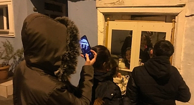 Görenler hem şaşırıyor hem de bakmadan geçemiyor
