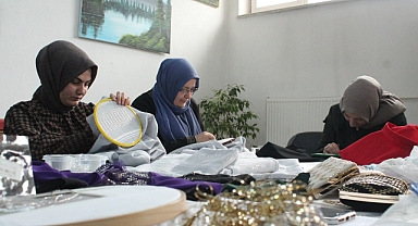 Hünerli kadınlardan ekonomiye katkı