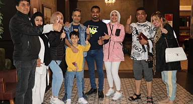İranlı turistleri ağırlayan esnaf çifte bayram yaşadı