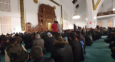 Kadir Gecesi dualarla idrak edildi