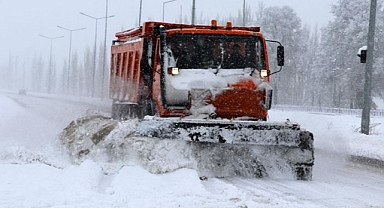 Kara yolu ulaşıma kapatıldı