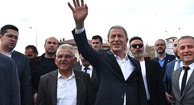 Kazdıkları çukurlara gömüldüler!