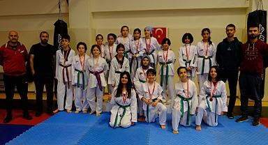 Minik tekvandocular büyük başarı