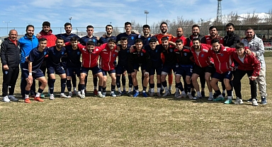Palandöken Kartallarından gövde gösterisi