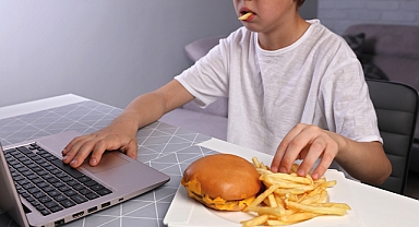 Teknoloji bağımlılığı obeziteye neden olabilir