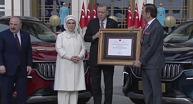 Togg'da ilk teslimat Cumhurbaşkanı Erdoğan'a