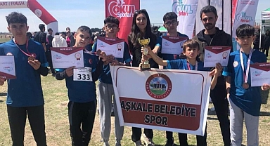 Voleybol da şampiyon Aşkale Gençlik spor