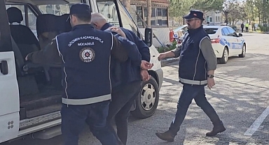 8 kaçak göçmen yakalandı, şoförleri tutuklandı