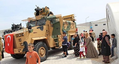 Ahıska Türklerine özel ziyaret: Komandolar teşekkür etti