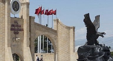 Atatürk Üniversitesi Senatosu açıkladı: Sınavlar çevrimiçi olacak!