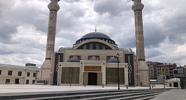 Aynı anda 3 bin 600 kişi ibadet edecek