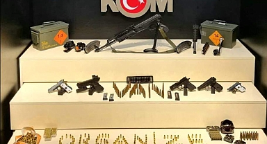 Cephanelik gibi ev! İçeriden öyle malzemeler çıktı ki...
