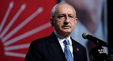 CHP Genel Merkezi'nin önünde 