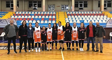 Dadaşlar 3x3’te dört yaptı