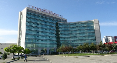 Deprem sürecinde 560 bin kişiye sağlık hizmeti verildi   