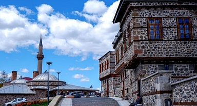 Emanetin elçileri vakıflar