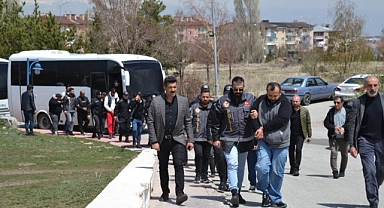 Erzurum emniyetinden vurgunculara darbe! Örgüt lideri lüks villasında yakalandı