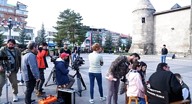 “İlk Ses Erzurum” filminin çekimleri devam ediyor
