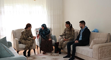 Jandarma, şehit eşlerini unutmadı