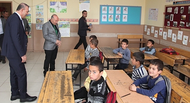 Köy okulunda robotik kodlama sınıfı kuruldu   