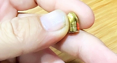 Maganda kurşunu bahçede oturan vatandaşların masasına düştü!