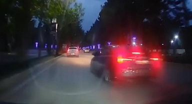 Makas atan sürücü kameraya yansıdı