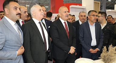 O fuar kapılarını ziyaretçilere açtı